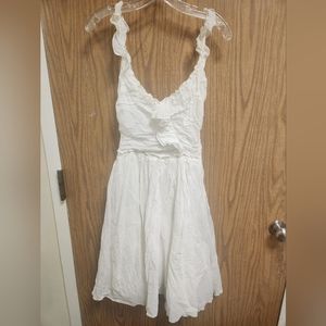 Zara white sleeveless ruffle details cinched waist dress Beautiful dress Sz S